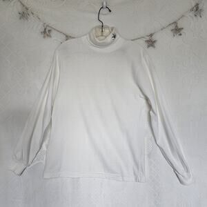 Cross Creek Vintage Small White Turtleneck Shirt Cotton Christmas Poinsetta